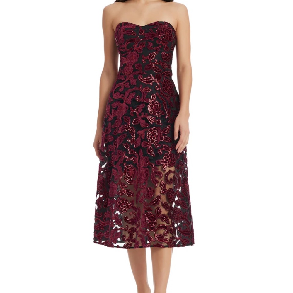 Dress the Population Strapless Sadie Fit and Flare Burgundy Floral Lace Midi